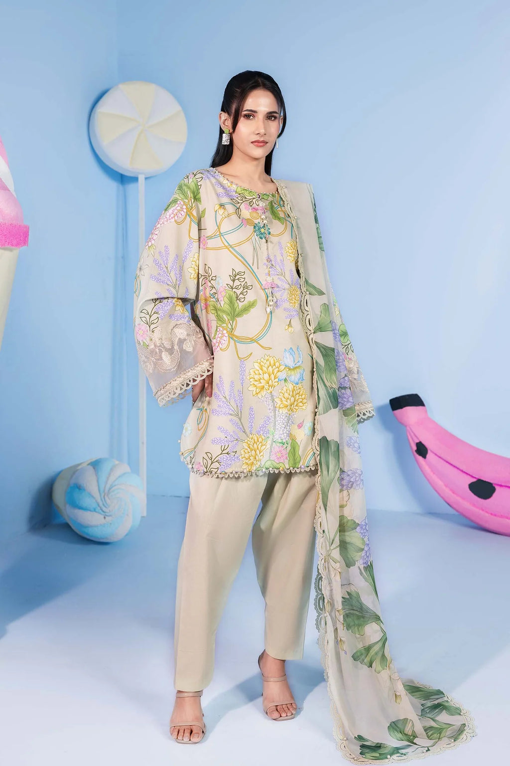 Maria.B - 3 Pc Embroidered Lawn Suit
