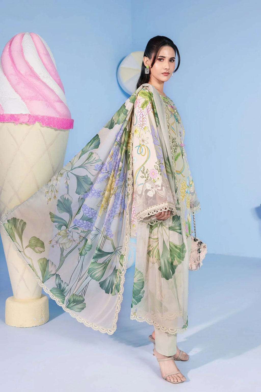 Maria.B - 3 Pc Embroidered Lawn Suit