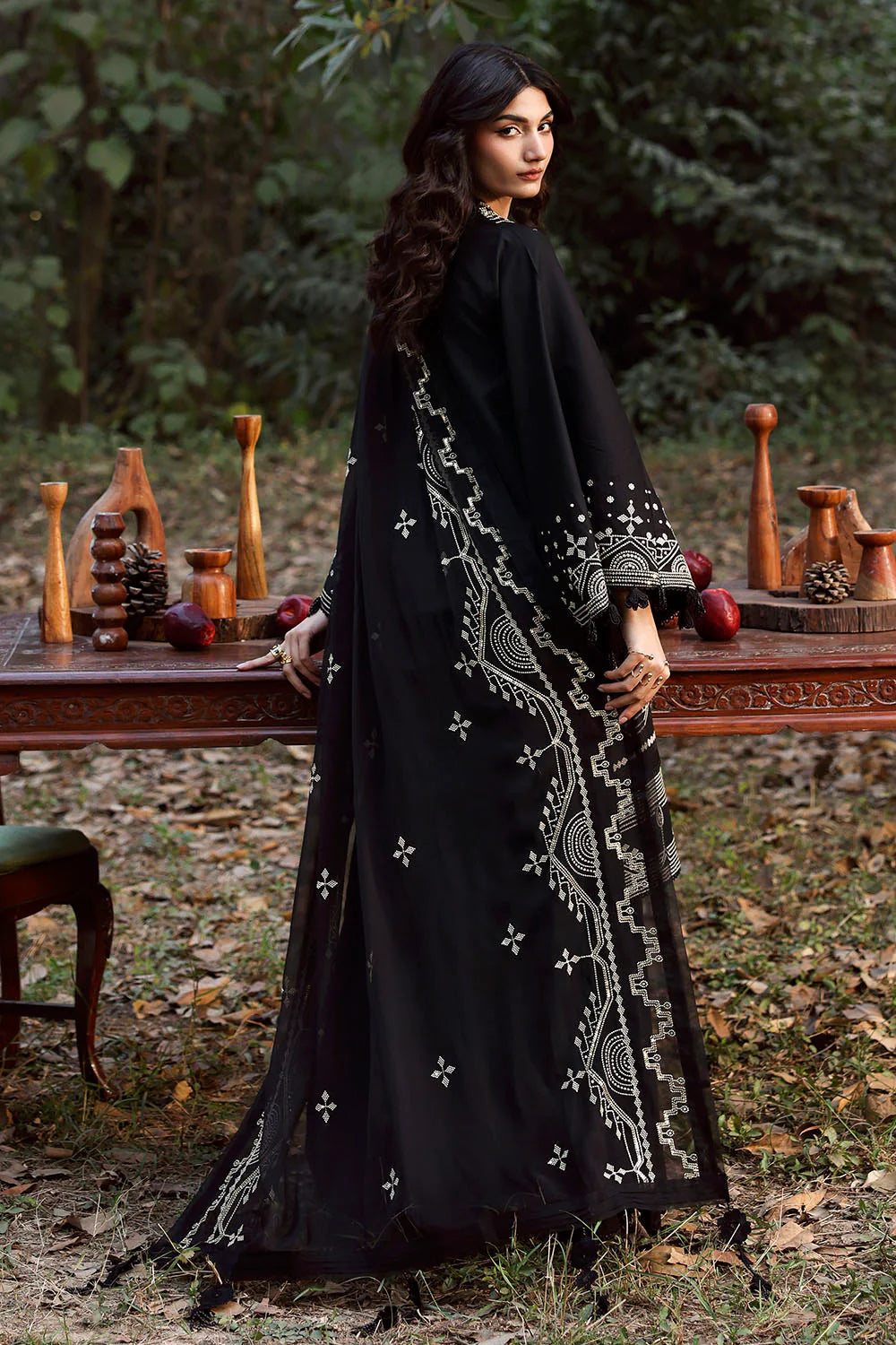 Ideas - 3 Piece Embroidered Lawn Suit with Embroidered Chiffon Dupatta