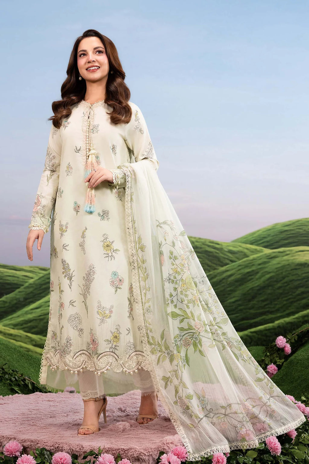 Maria.B - 3 Pc Embroidered Lawn Suit