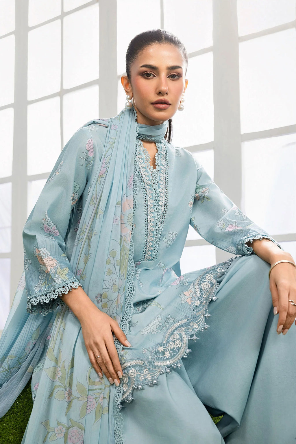 Maria.B - 3 Pc Embroidered Lawn Suit