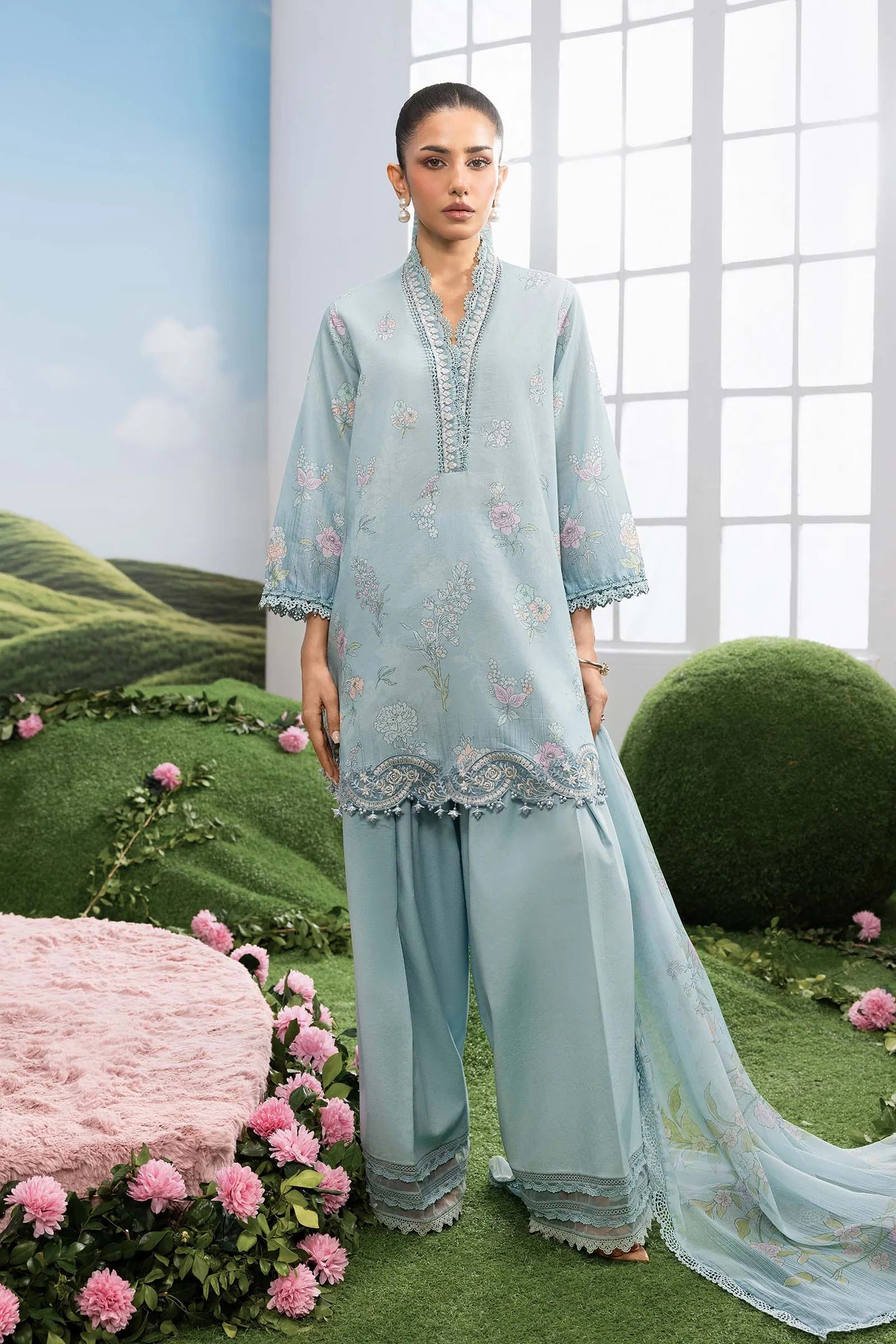 Maria.B - 3 Pc Embroidered Lawn Suit