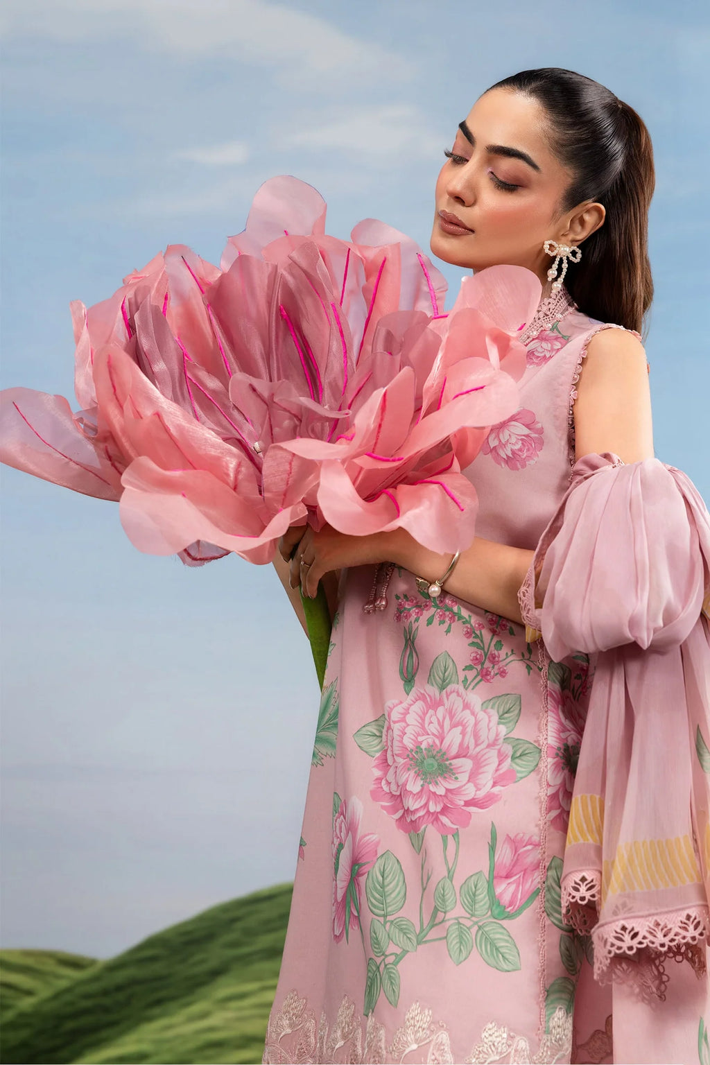 Maria.B - 3 Pc Embroidered Lawn Suit