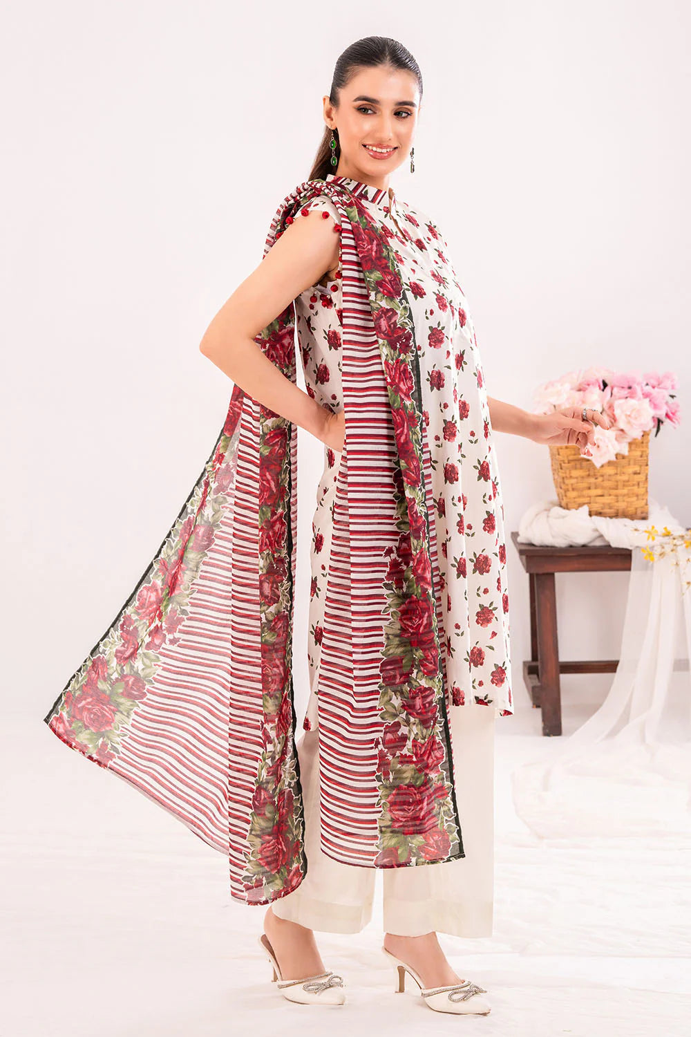 Ideas - 3 Piece Printed Lawn Suit with Dupatta